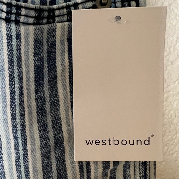 Westbound Park Avenue Fit Blue & White Striped Mid Rise Short - Picture 7 of 9